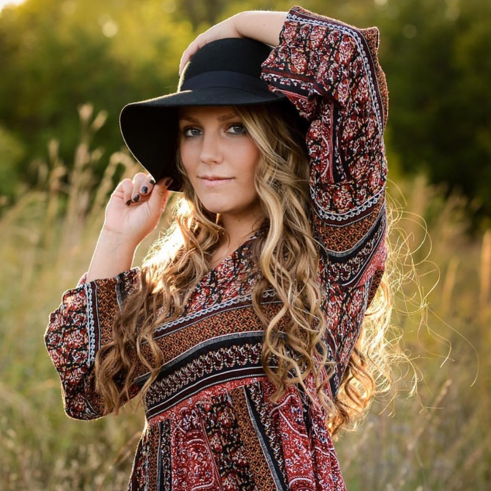 Meet your Posher, Alyssa